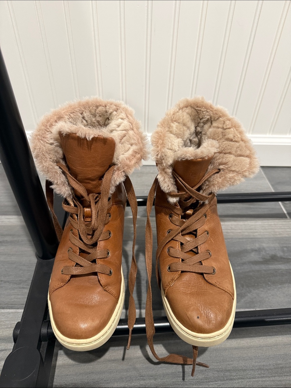 Ugg Women’s Brown Faux-Fur Lined Lace-Up Sneakers